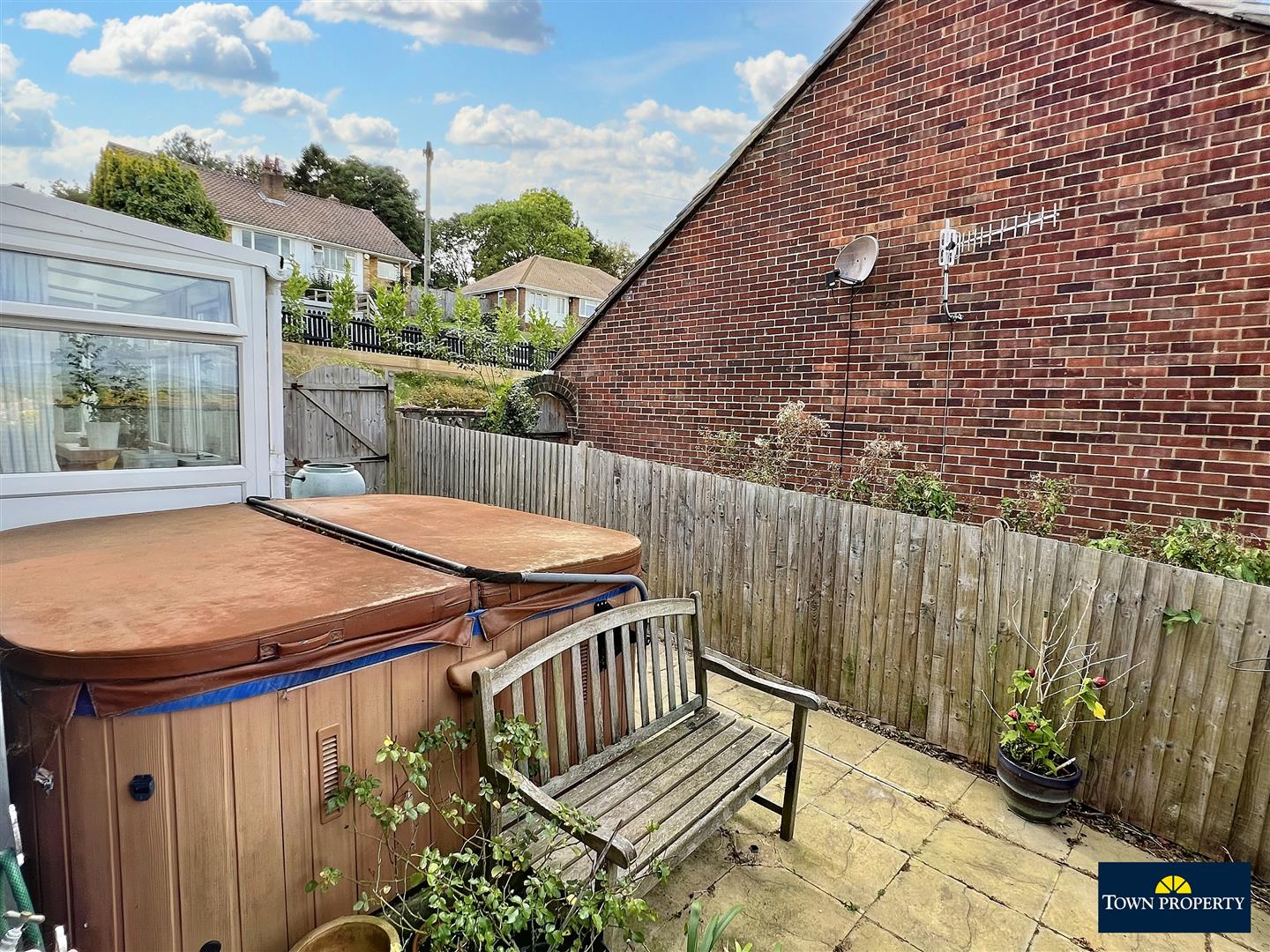 Property Details for Selmeston Road Eastbourne East Sussex BN21 2TH